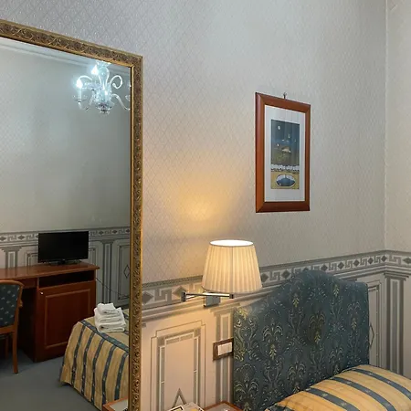 Hall 3*
