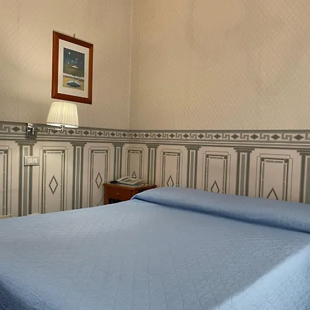 Hall 3*